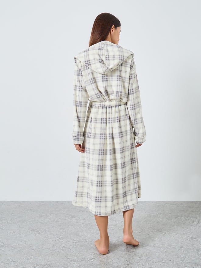 Styli Checked Fleece Hooded Robe - Image 4