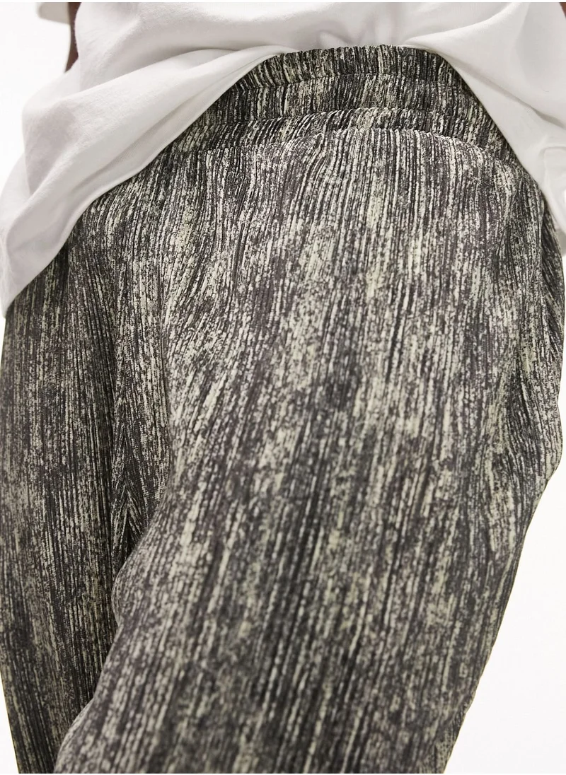 TOPMAN Printed Tapered Plisse Sweatpants