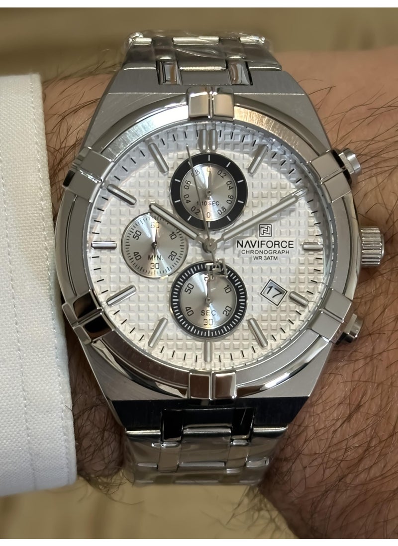 NAVIFORCE Sports and Stylish Chronometer Calendar Men's Wristwatch  - Image 1