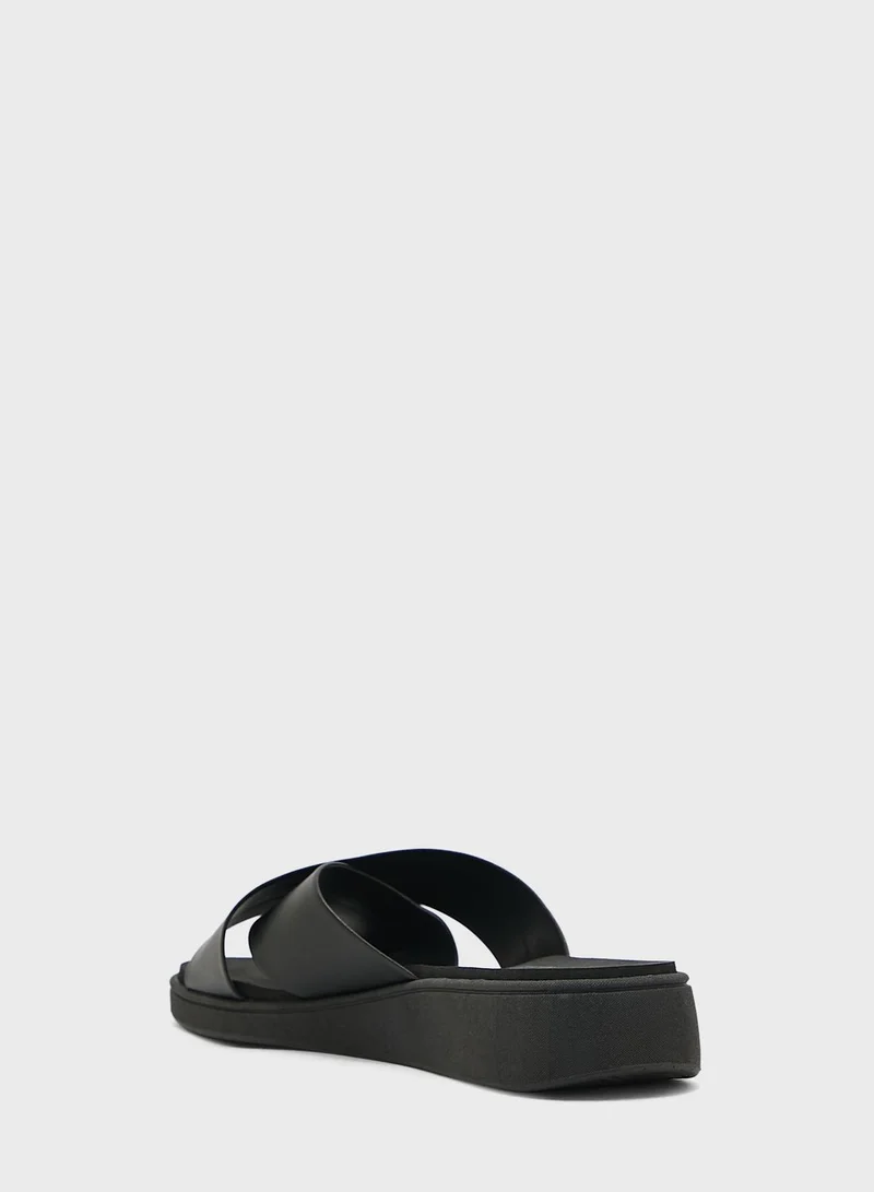 Beira Rio Mithila Sandals