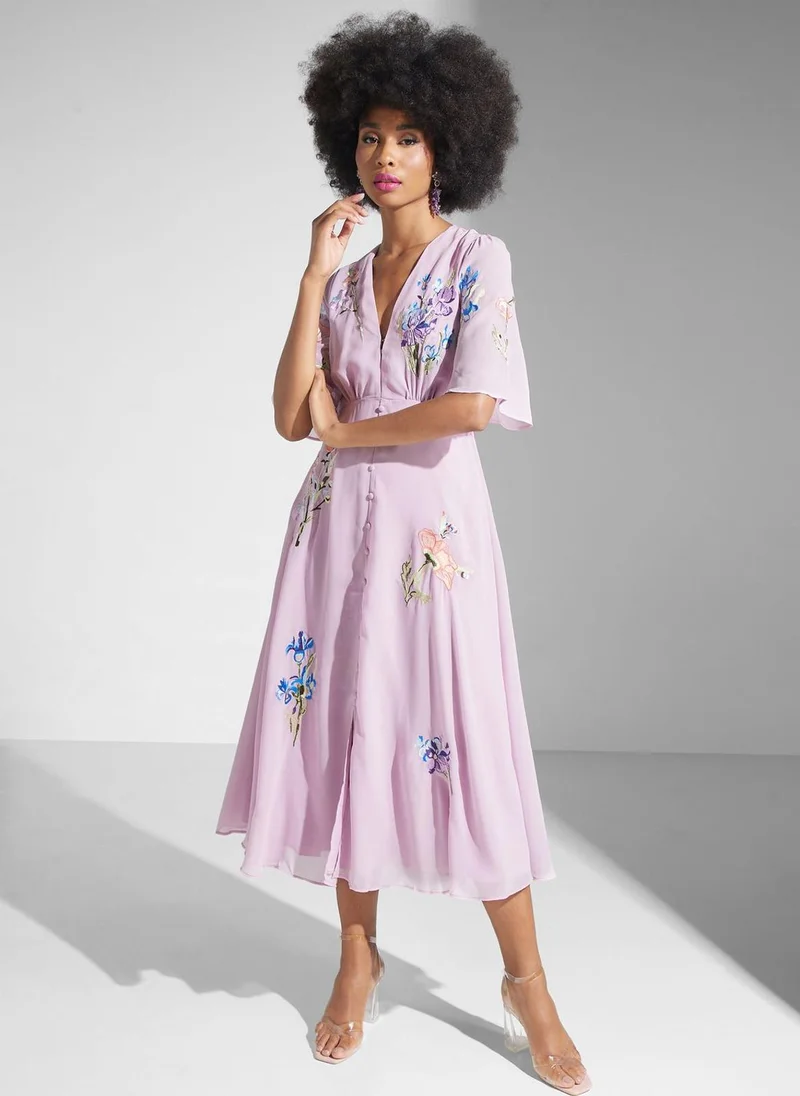 Hope & Ivy Embroidered Button Detail Flutter Sleeve Dress