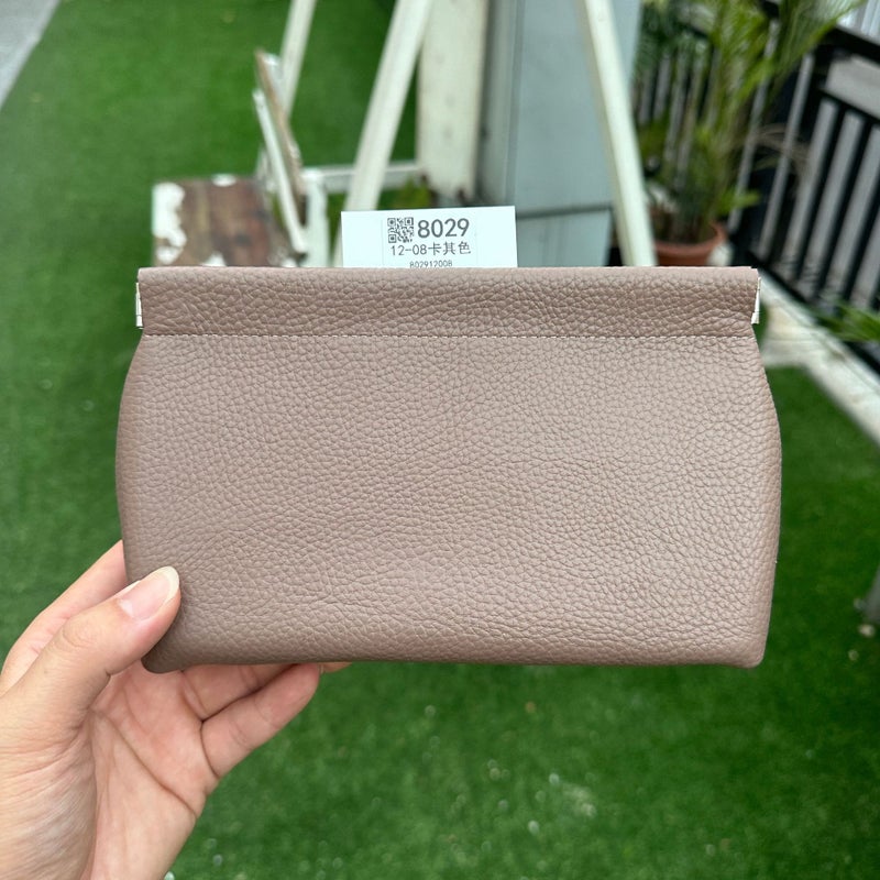 Korean Style Genuine Leather Cosmetic Bag Large Top Layer Cowhide Storage Bag Self-Closing Shrapnel Women'S Clutch Soft Leather Square Bag - Image 1
