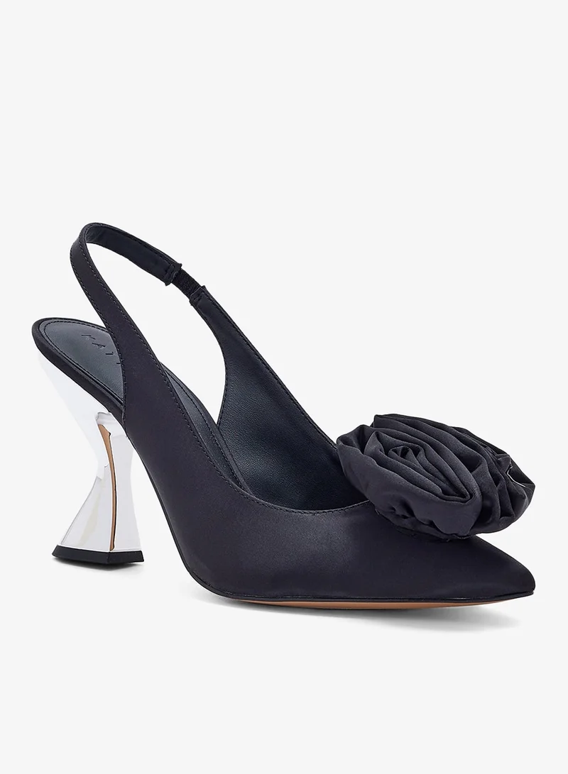 كاتي بيري كعب متوسط مغلق بتفاصيل زهور