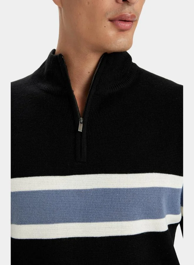 ديفاكتو Regular Fit Half-Zip Striped High Neck Knit Sweater by Styli