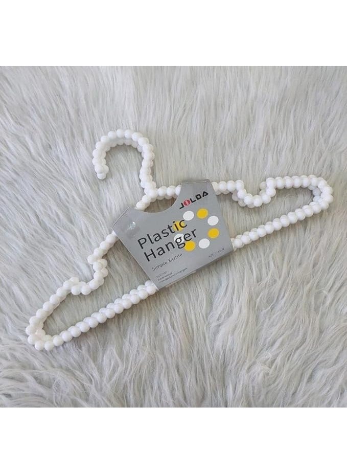 Beaded plastic clothes hanger, durable and break-resistant, featuring a practical and elegant design that keeps your clothes neatly organized, with multi-color options that add a vibrant and stylish touch to your wardrobe. - Image 3