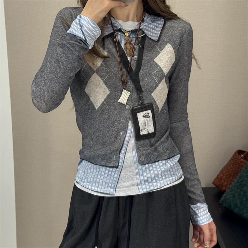 Spot "Spring and Autumn New Fun Fake Two-piece 3D Printed Work Card Diamond Grid Bottom Shirt Slimming Top for Women - Image 1