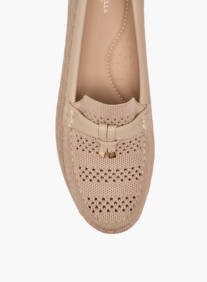 Flora Bella By Shoexpress Women Textured Slip-On Block Heel Shoes  - Image 4