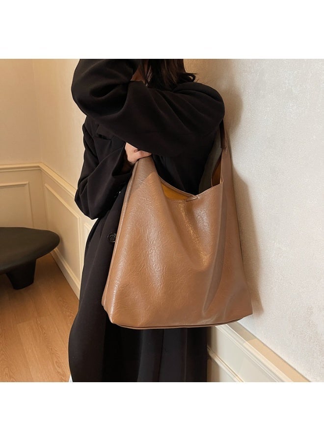 كيفية حقيبة يد نسائية عبر الجسم، تصميم بسيط، قوام جلد ناعم، موضة عتيقة، حقيبة يومية غير رسمية، سعة كبيرة، للأم وابنتها. - Image 4