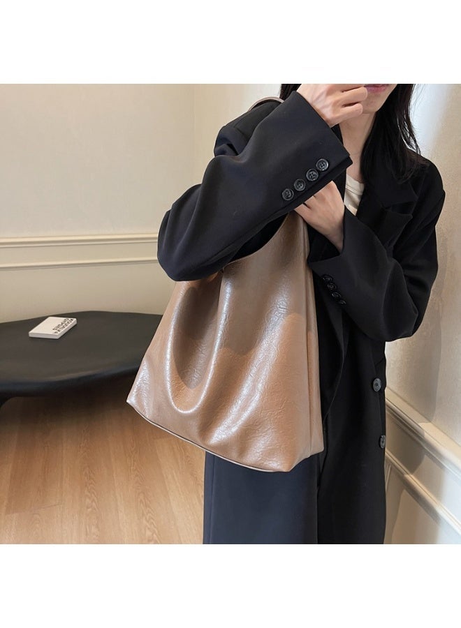 كيفية حقيبة يد نسائية عبر الجسم، تصميم بسيط، قوام جلد ناعم، موضة عتيقة، حقيبة يومية غير رسمية، سعة كبيرة، للأم وابنتها. - Image 2