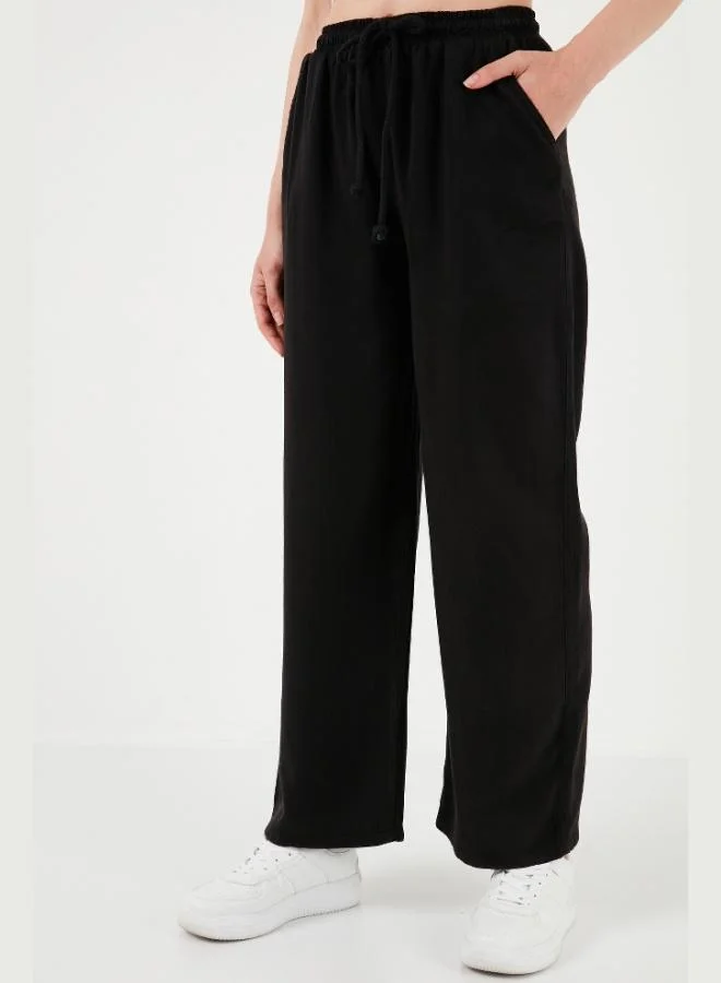 ليلا بنطلون نسائي ليلا بخصر عالٍ وأرجل واسعة وجيوب بقصة عادية