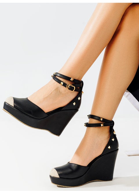 Adorable And Comfortable Wedge Sandal Leather SN-W4- Black