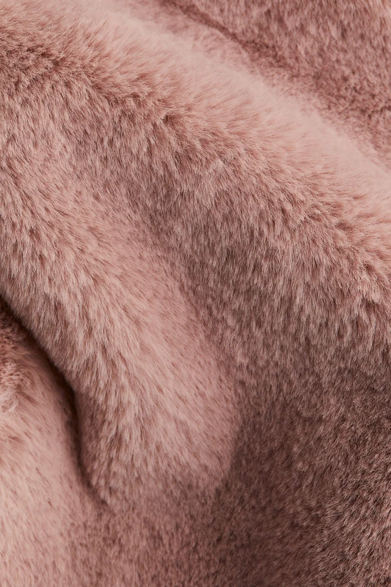 اتش اند ام Fluffy Gilet