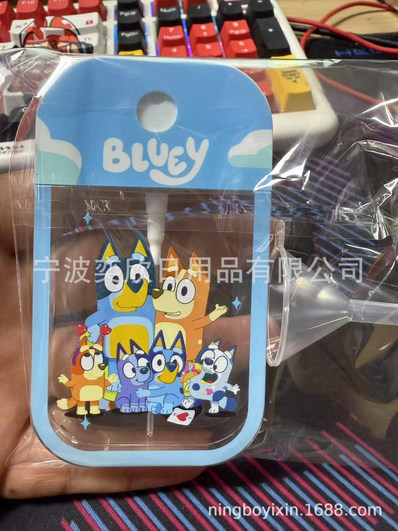 Portable Silicone Spray Bottle – Alcohol Disinfection Card Holder with Key Chain - Image 1