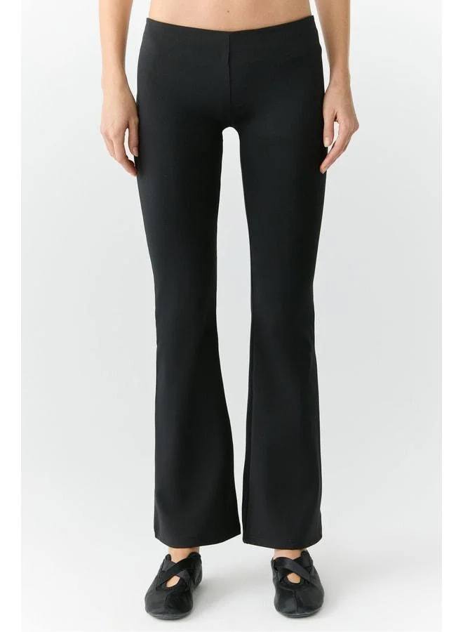 URBAN BEAT VIVIANNE Women's flared Soft Black Leggings