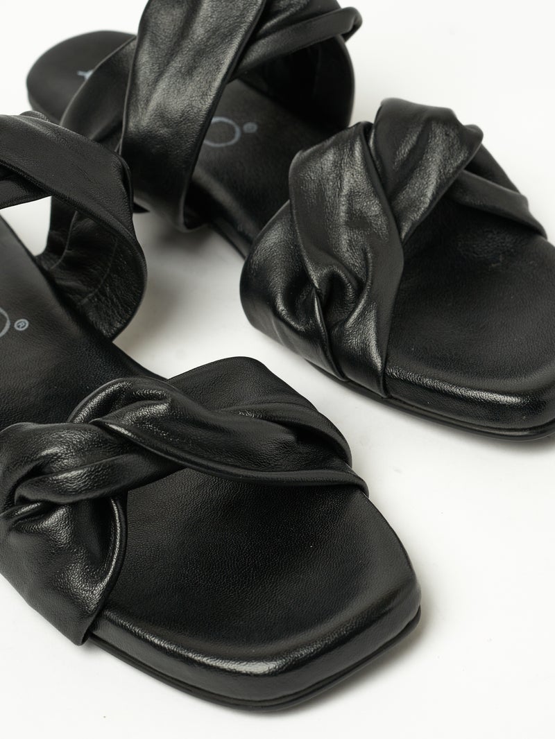 Y.so Women's Flat Slip-On Sandals – Comfortable & Stylish Everyday Footwear - Image 4