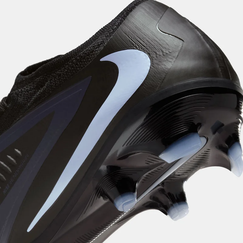 Nike Men's Phantom 6 Low Pro Firm Ground Football Shoes