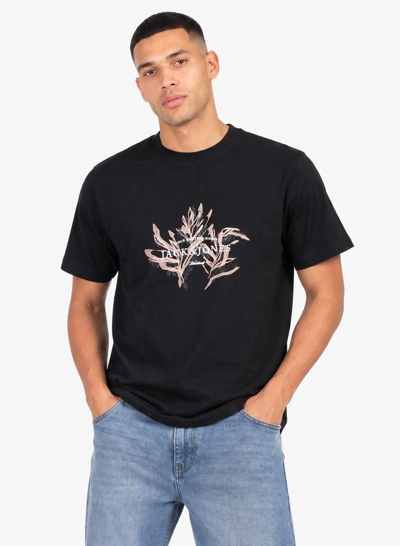 JACK & JONES  Graphic Crew Neck T-Shirt for Men | Best Price UAE