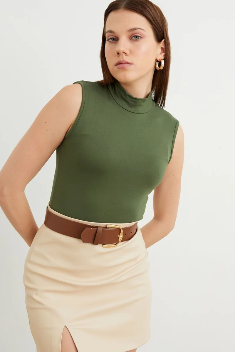 بيبانتولون BIPANTOLON Women's Sleeveless Half Turtleneck Blouse