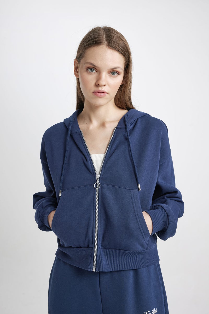 DeFacto Woman Standard Fit Hooded Basic Zippered Sweatshirt - Image 1