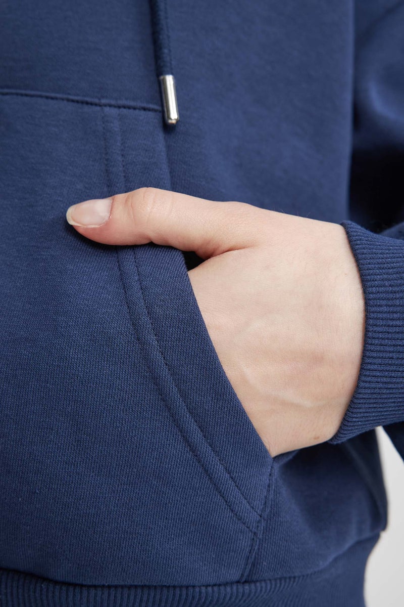 DeFacto Woman Standard Fit Hooded Basic Zippered Sweatshirt - Image 3