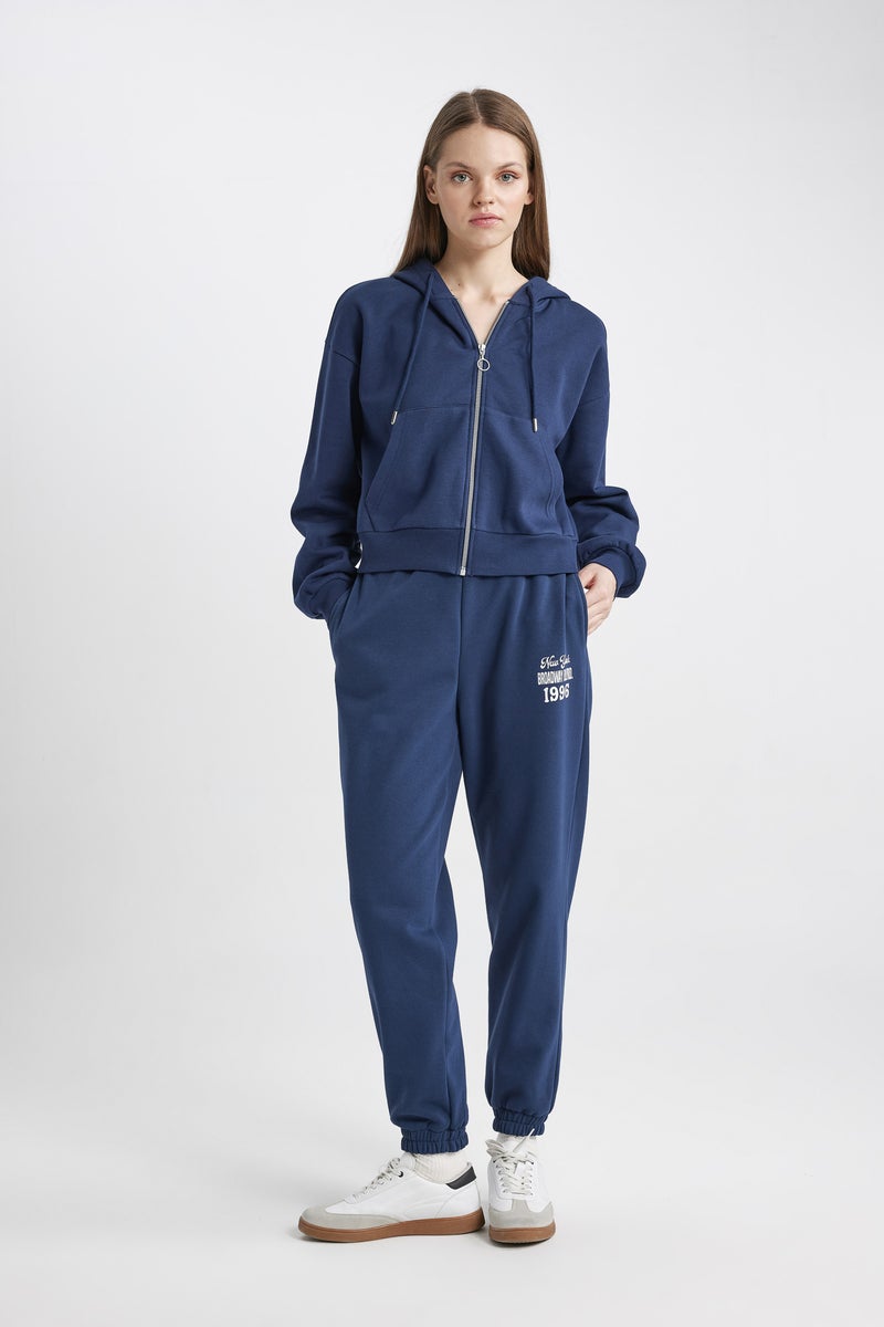 DeFacto Woman Standard Fit Hooded Basic Zippered Sweatshirt - Image 4