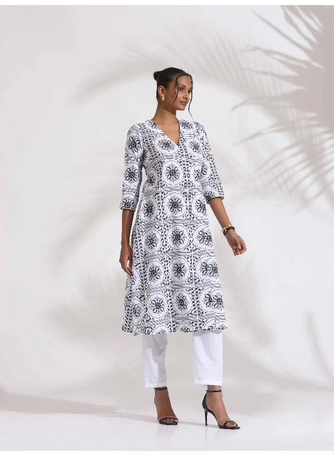 trueBrowns White Cotton Geometric Print Angrakha Kurta Set