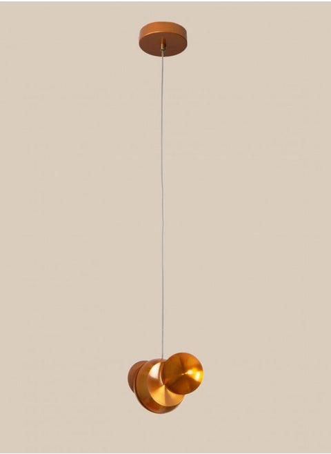 A golden chandelier hanging from the ceiling with a yocandel pendant