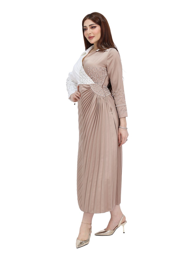 Modern Design A soft maxi dress that combines femininity and luxury with unique design touches and elegant long sleeves that add a charming classic touch - Image 2