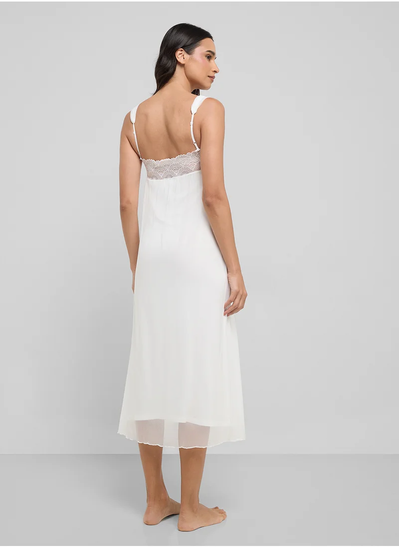 ELLA Nighdress With Lace Trims