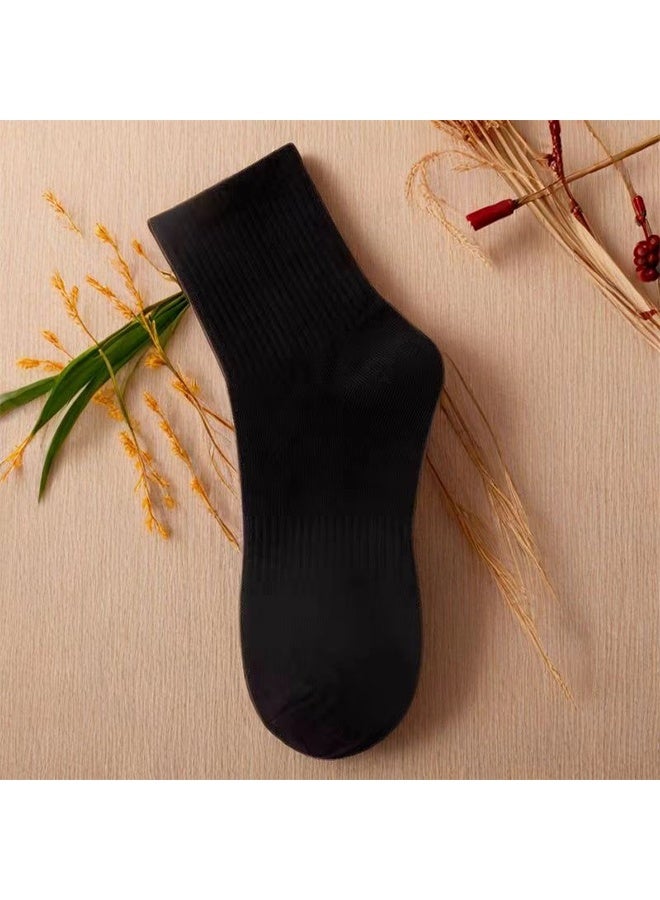 6 Pairs Of Solid Comfortable Socks Above Ankle Black/White - Image 2