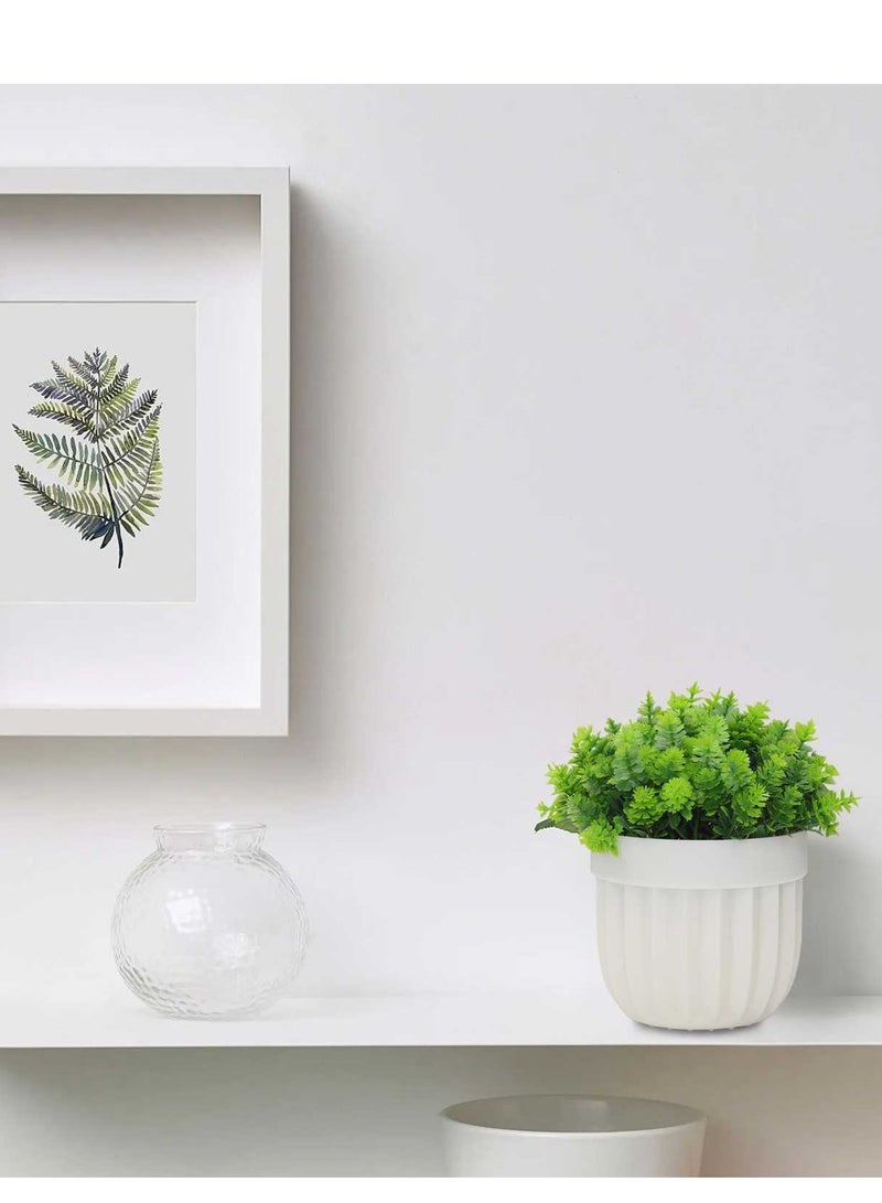 نبتة صناعية صغيرة مع أصيص أبيض – شجرة خضراء زخرفية في وعاء، بارتفاع 14 سم