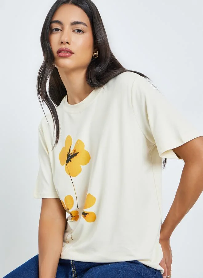Styli Beige Floral Graphic Print T-Shirt
