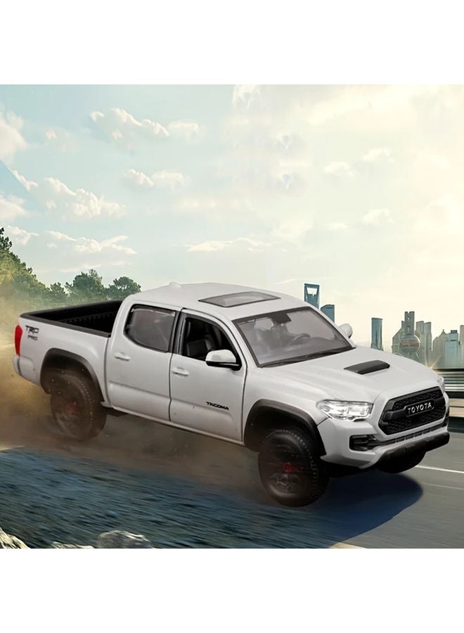 Maisto 1 27 Scale Orange Diecast Model Car Wind Powered Weather Resistant Zinc Alloy Collectible Gift - Image 4