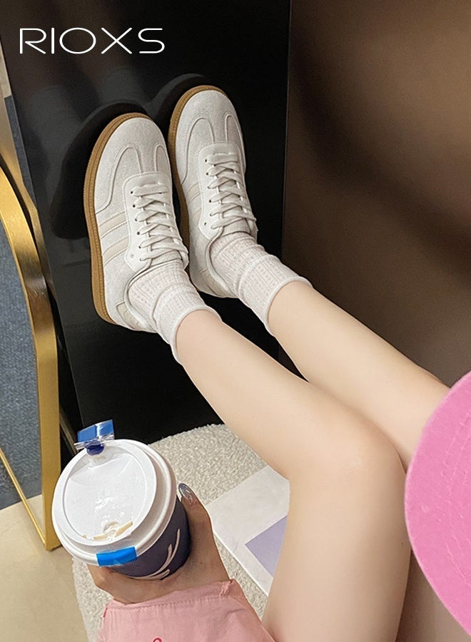 ريوكس أحذية رياضية نسائية، أحذية رياضية كلاسيكية رجعية، أحذية رياضية كاجوال منخفضة الرقبة للسيدات، أحذية رياضية عصرية مانعة للانزلاق مع كعب عادي/منصة، أحذية تنس تزلج بنعل مطاطي ناعم للسفر والعمل اليومي والتسوق، بيضاء - Image 1