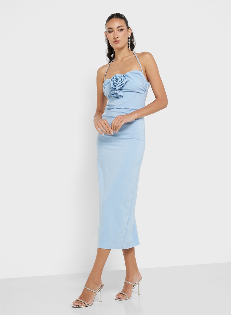 جينجر فستان ميدي بياقة هالتر وطبعات زهور - Image 4