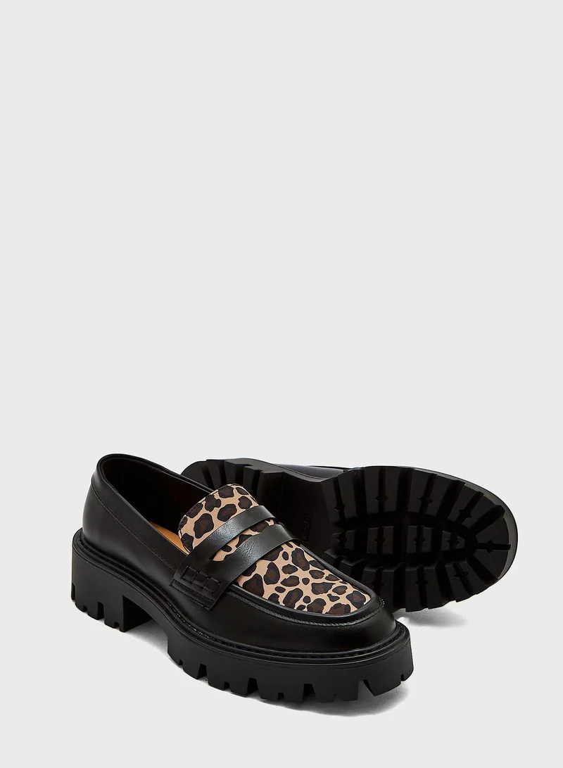 ONLY Lace Up Low Top Sneakers