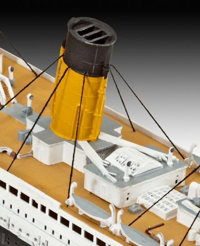 Revell of Germany RMS Titanic Plastic Model Kit - Image 5