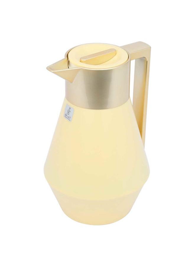 Lydia Plastic Thermos 1 Liter Gold Yellow Handle - pzsku/ZAC71342B52A34134BB51Z/45/_/1737886754/88f2c9fe-9e8d-4650-923c-f8a7513415cb