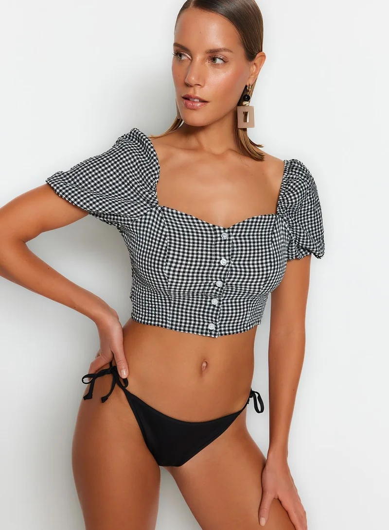 trendyol Gingham Balloon Sleeve Crop Top