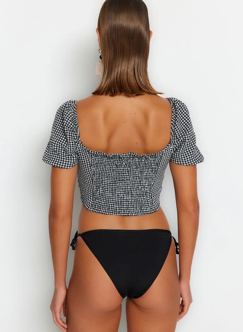 trendyol Gingham Balloon Sleeve Crop Top