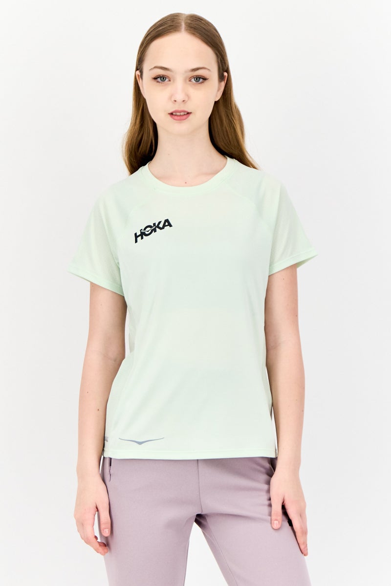 Hoka تي شيرت رياضي نسائي بأكمام قصيرة مناسب في الهواء الطلق، أخضر نعناعي - Image 1
