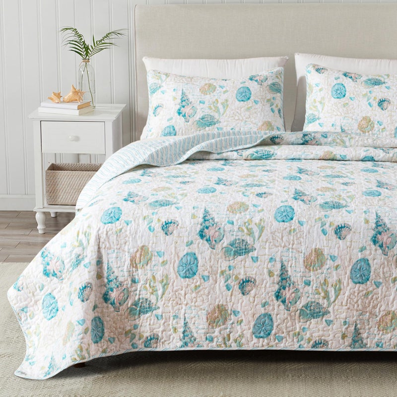 Great Bay Home King Coastal Quilt Bedding Set, Summer Coastal Quilt with Shams, Beach 3-Piece Reversible All Season Bedspread Quilt Set. Lightweight Nautical Quilted Coverlet. Westsands Collection, Blue/ Taupe - Image 1