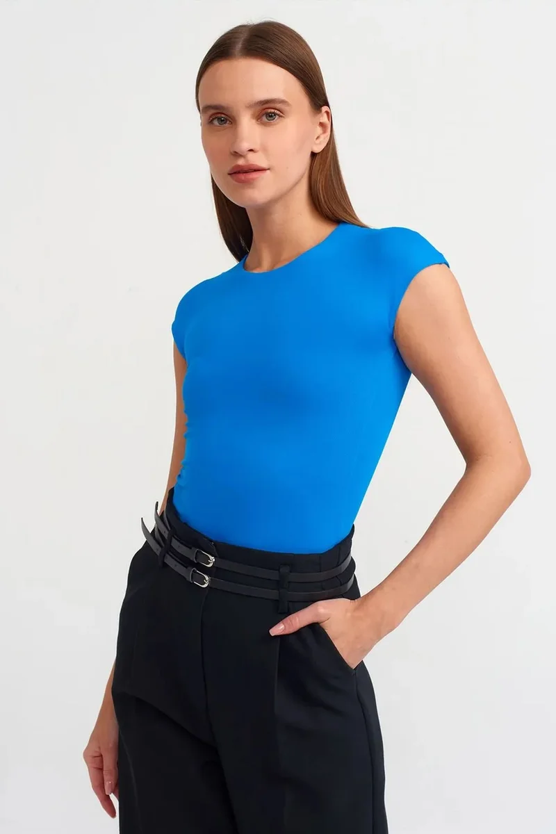 DILVIN Women's Slim Fit Crew Neck T-Shirt