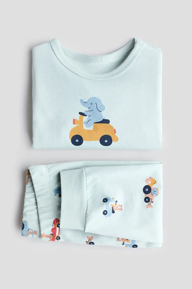 اتش اند ام بيجاما مصنوعة من القطن ومزينة بطبعة