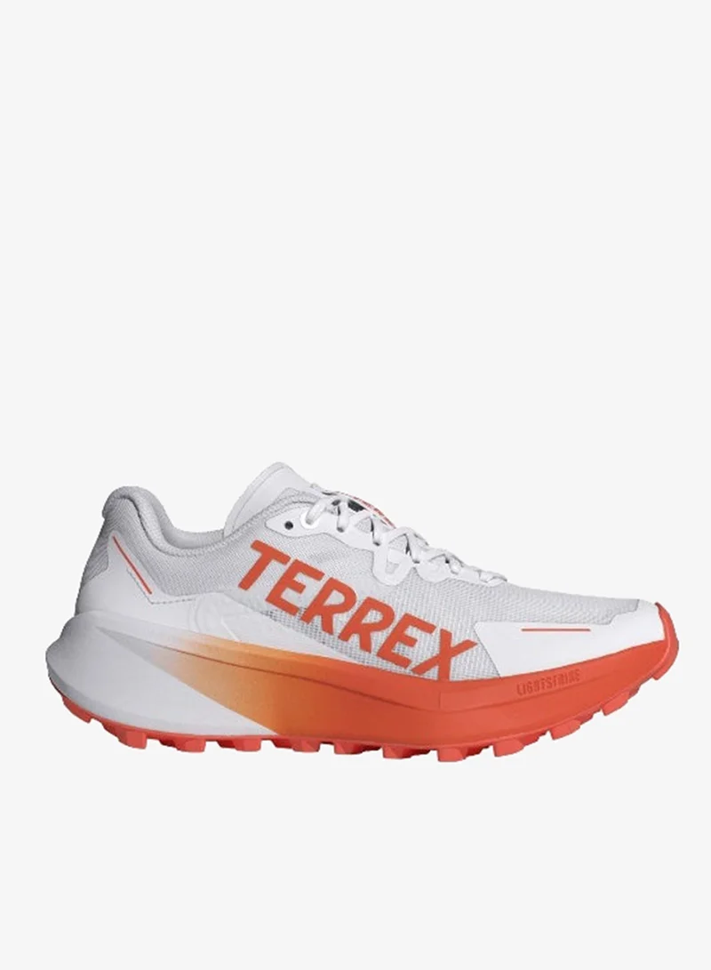 adidas أحذية تيريكس أغرافيك 3 للنساء للجري على الطرق الوعرة - أبيض 3.5