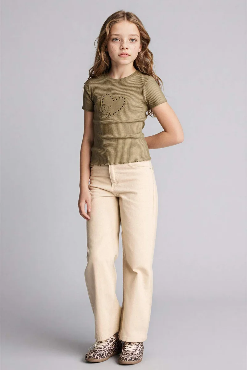 ديفاكتو Girl Ribbed T-Shirt with Stud Detail