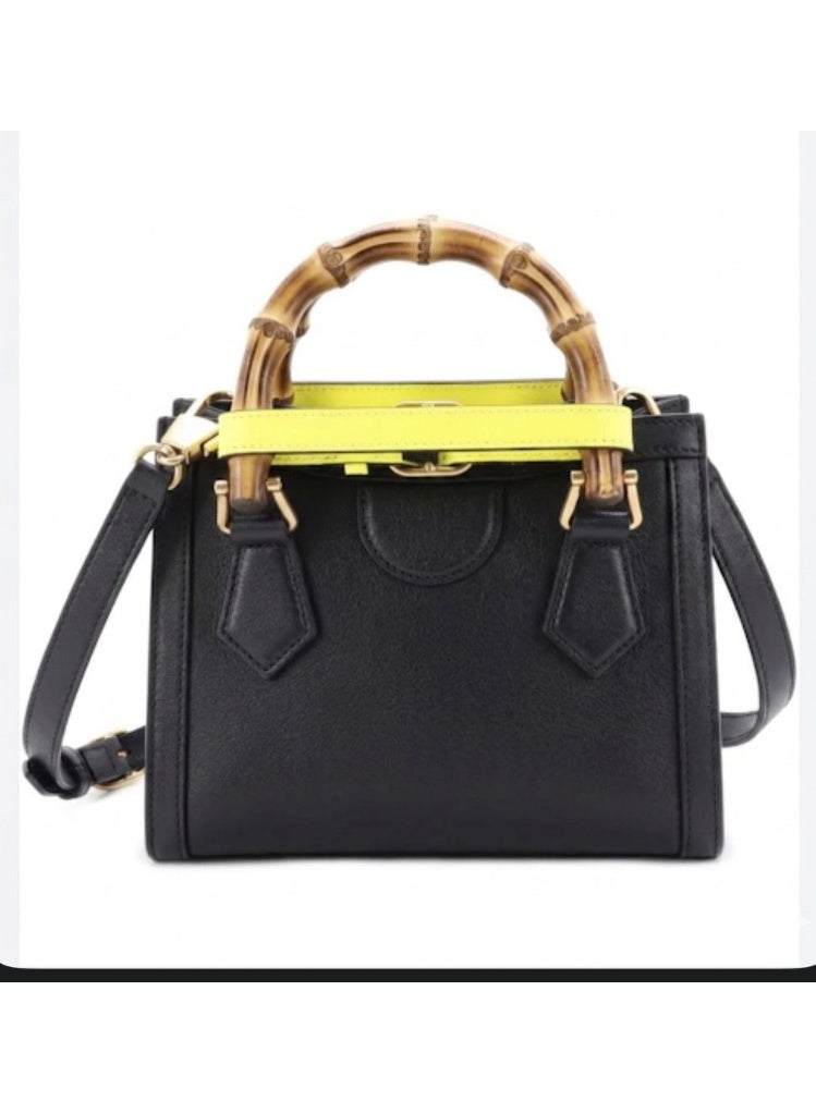 Handbag or lightweight shoulder bag