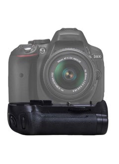 Battery Grip MB-D12 for Nikon D800 / D800E with a Battery Holder