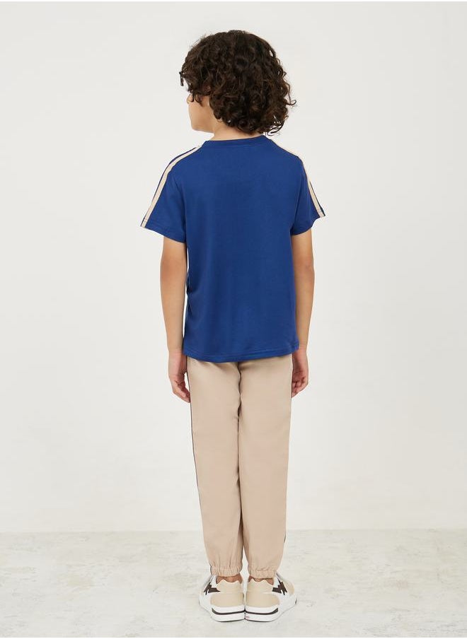 Styli - Ramadan Printed Side Striped T-shirt & Pant Set - Image 1