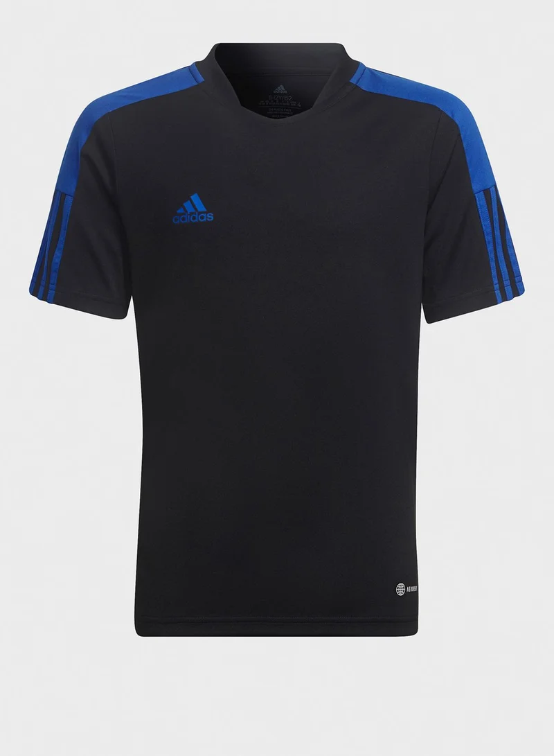 adidas تيشيرت كاجوال